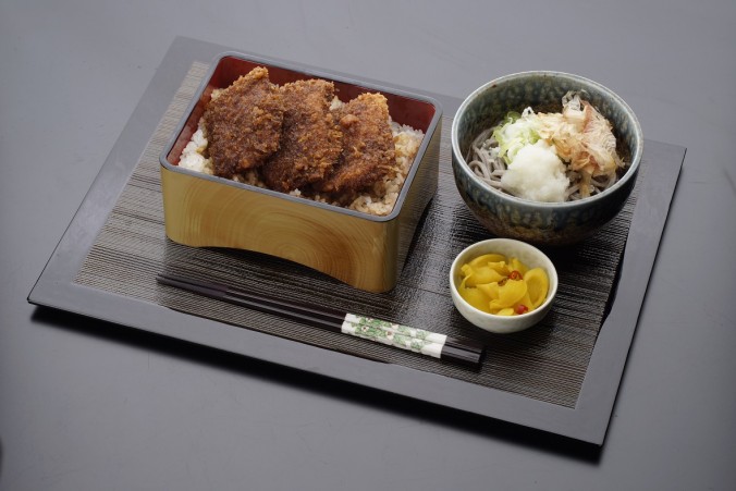熟成ソースかつ丼